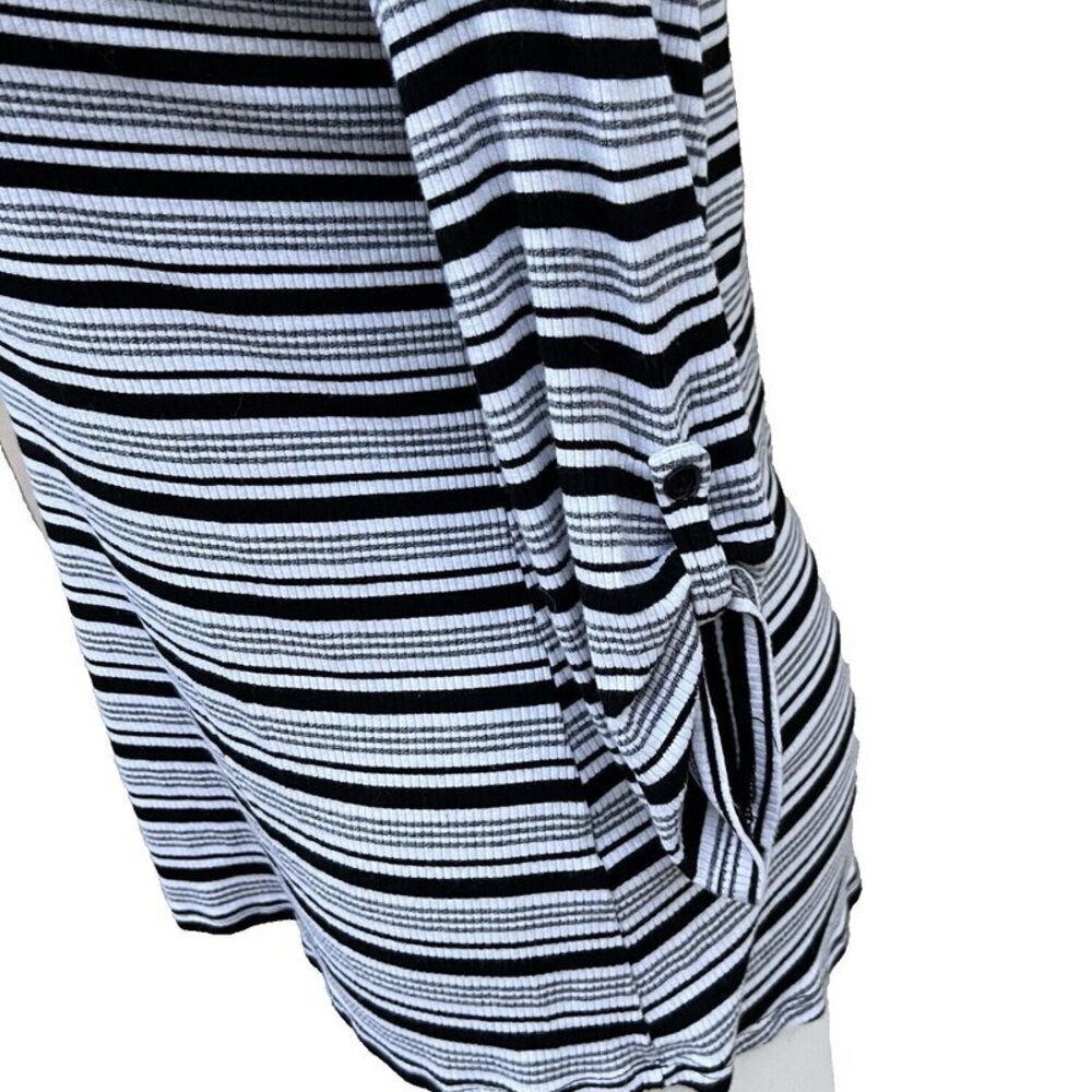 Sunday - Women's Black and White Striped Stretch Scoop Neck Tunic Plus Size 1X - Picture 7 of 16